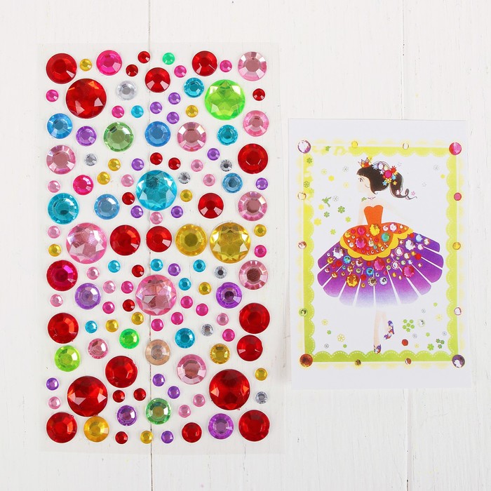 Аппликация круглыми стразами "Девушка в платье"