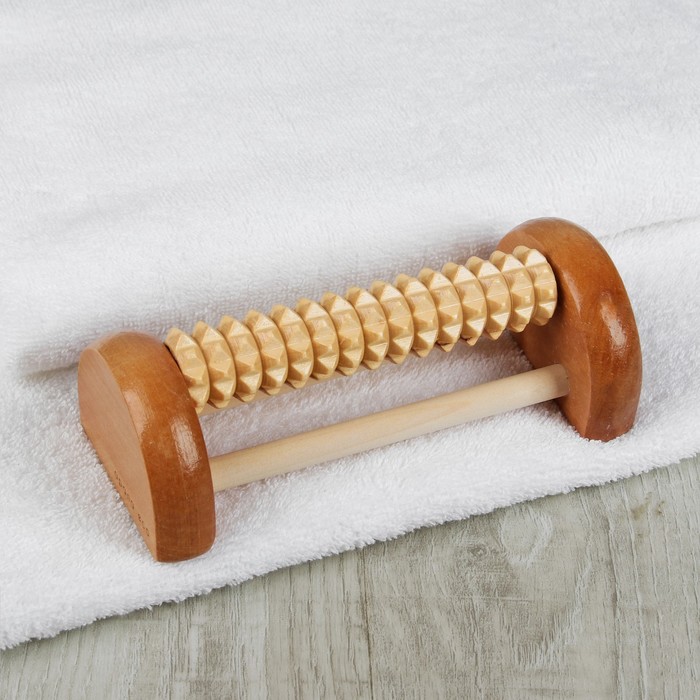 Массажёр деревянный для ног "Барабан", 1 ролик с шипами
