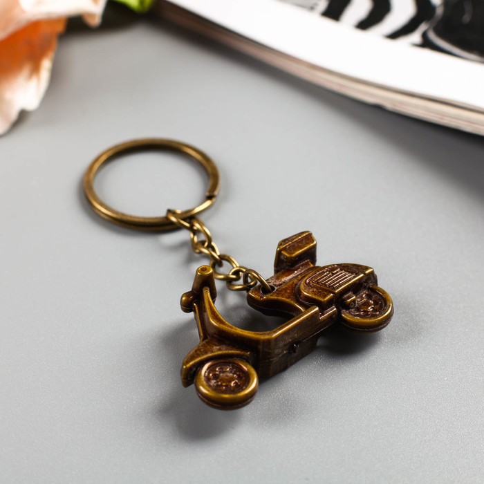 Брелок пластик под металл "Мопед" 4,7х2,7х1,2 см