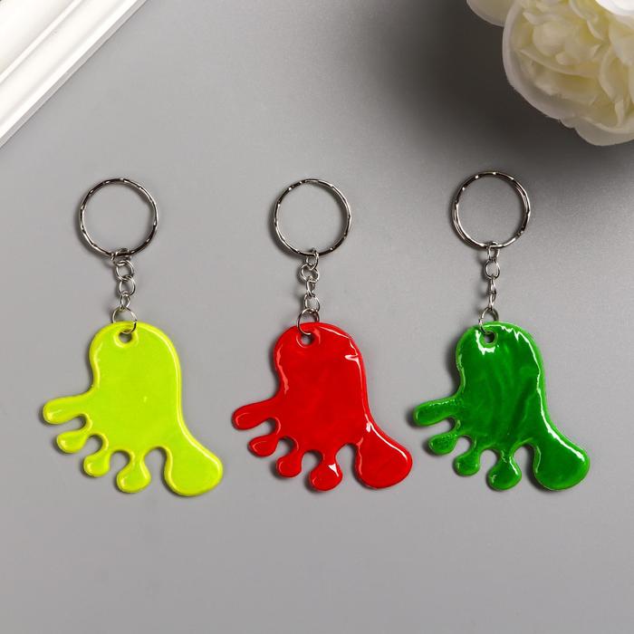 Брелок пластик светоотражающий "Ножка" МИКС 6,2х3,7 см