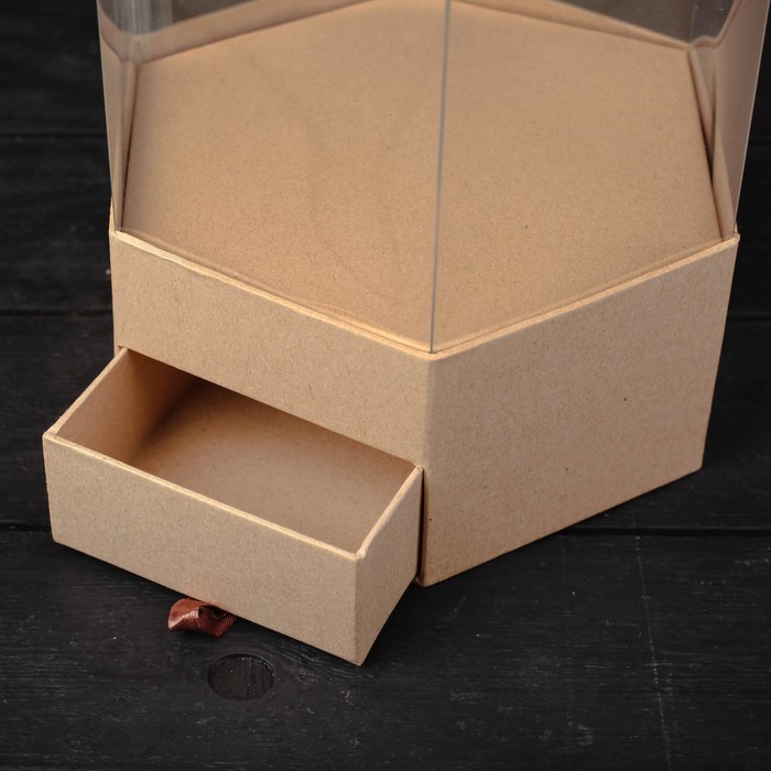 Коробка подарочная, бежевый, 17 х 17 х 32,5 см