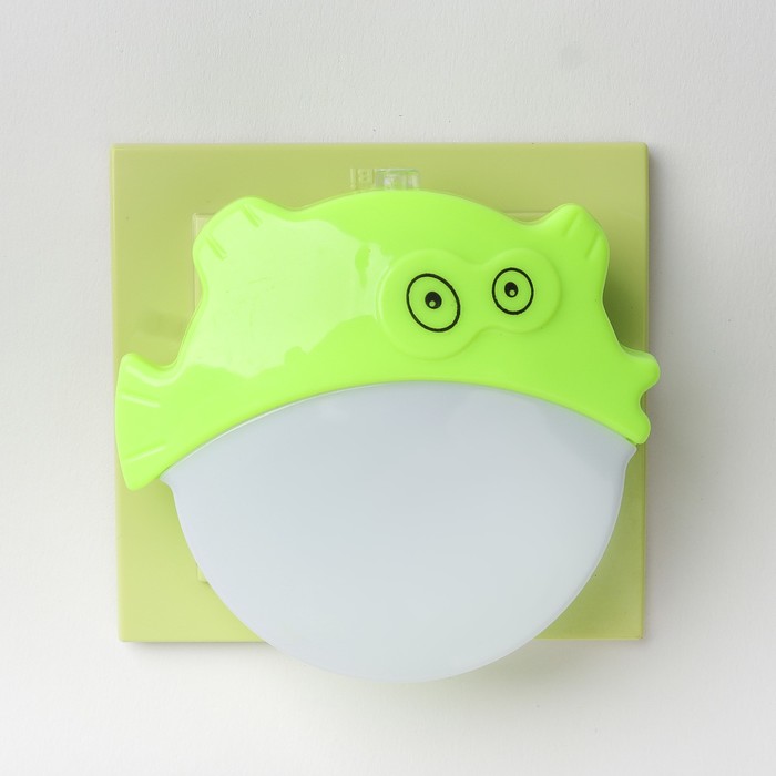 Ночник пластик "Рыбка Фугу" 3 диода 220В МИКС 8х5х9 см