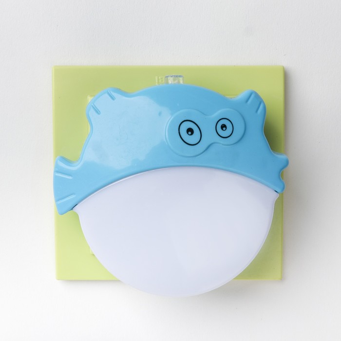 Ночник пластик "Рыбка Фугу" 3 диода 220В МИКС 8х5х9 см