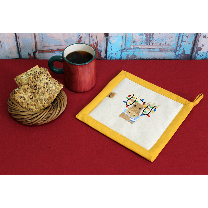 Прихватка "Олень с огоньками" 22,5 х 22,5 см, саржа, цвет янтарный