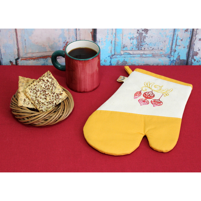 Варежка-прихватка "Елочные игрушки" 30х20 см, саржа, хл 100%, 230 г/м2, янтарный