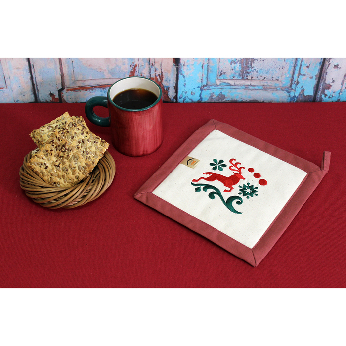 При х ватка "Рождественские олени" 22,5 х 22,5 см, цвет терракотовый