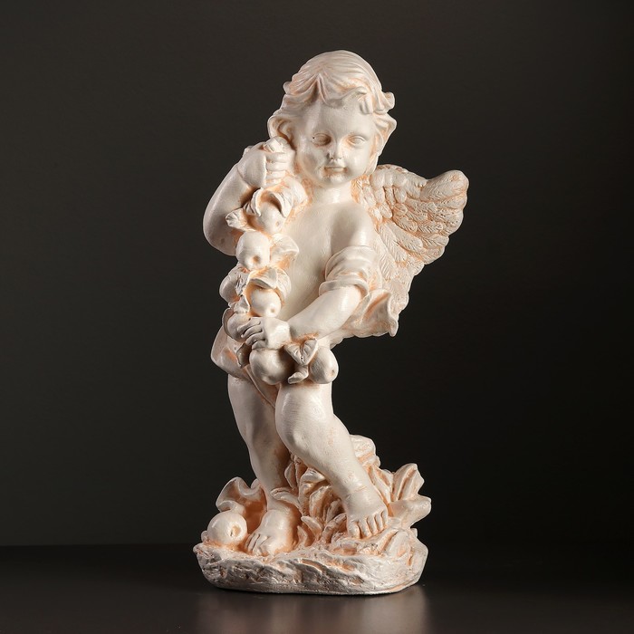 Фигура "Ангел с яблоками" бежевый