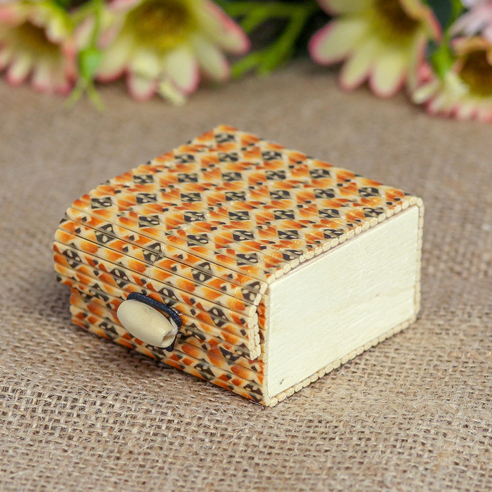 Шкатулка соломка "Ромбики" 3,3х6х6 см