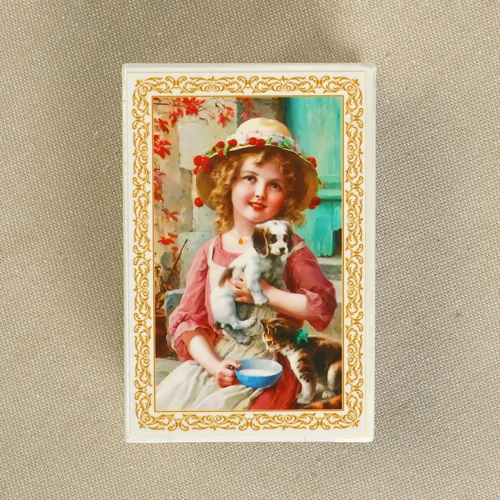 Шкатулка «Девочка со зверятами», белая, 6×9 см, лаковая миниатюра