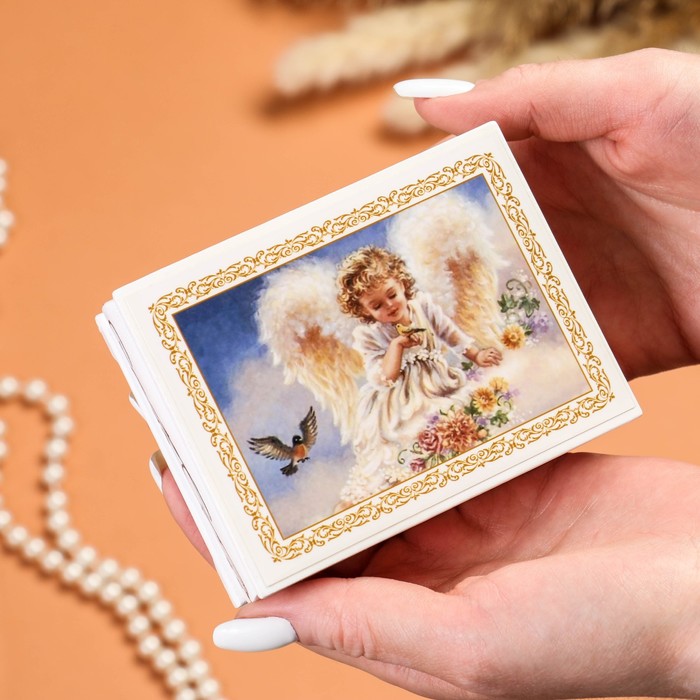 Шкатулка «Ангелок с птичками», белая, 8×10,5 см, лаковая миниатюра