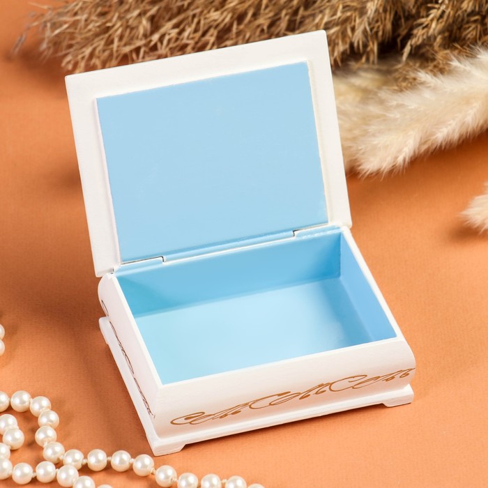 Шкатулка «Зимняя деревня», белая, 8×10,5 см, лаковая миниатюра