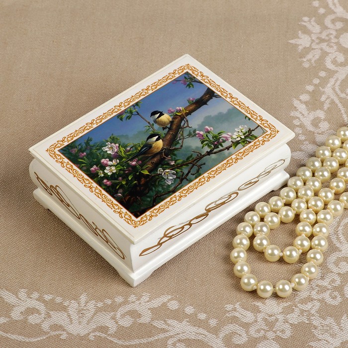 Шкатулка «Синички на ветке», белая, 8×10,5 см, лаковая миниатюра