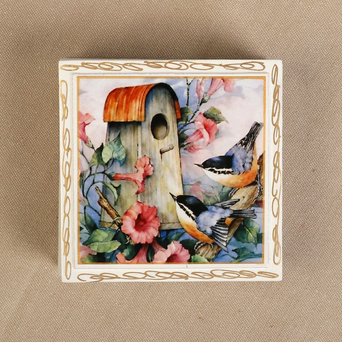 Шкатулка «Птички у скворечника», белая, 10×10 см, лаковая миниатюра