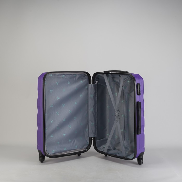 Чемодан средний "Ракушка" 24", отдел на молнии, кодовый замок, 4 колеса, цвет фиолетовый