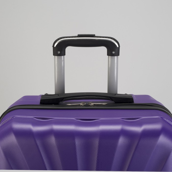 Чемодан средний "Ракушка" 24", отдел на молнии, кодовый замок, 4 колеса, цвет фиолетовый