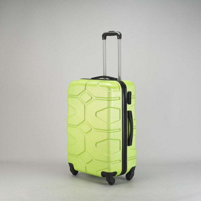 Чемодан средний "Доспехи" 24", отдел на молнии, кодовый замок, 4 колеса, цвет зелёный