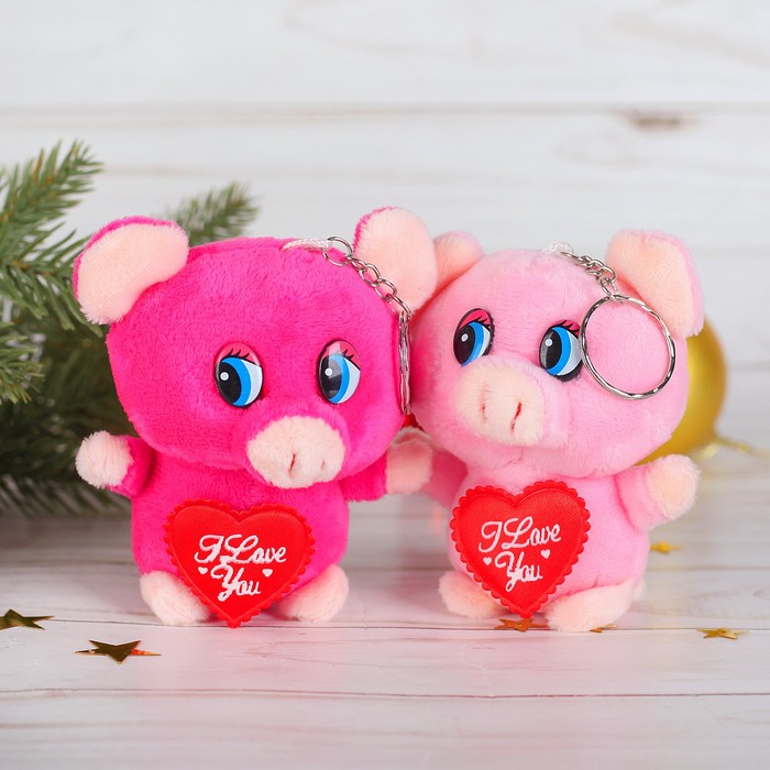 Мягкая игрушка-брелок "Свинка" с сердцем, цвета микс