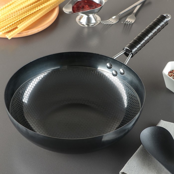 Сковорода-ВОК 30 см "Любитель", без покрытия