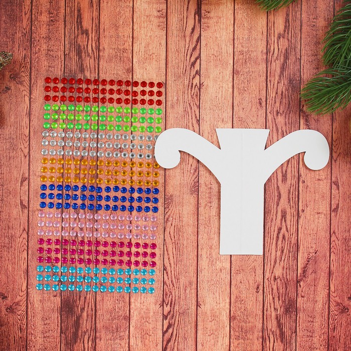 Аппликация стразами с подставкой "Поросёнок"