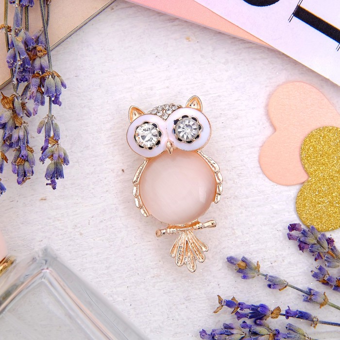 Брошь "Сова круглая", цвет бело-розовая в розовом золоте