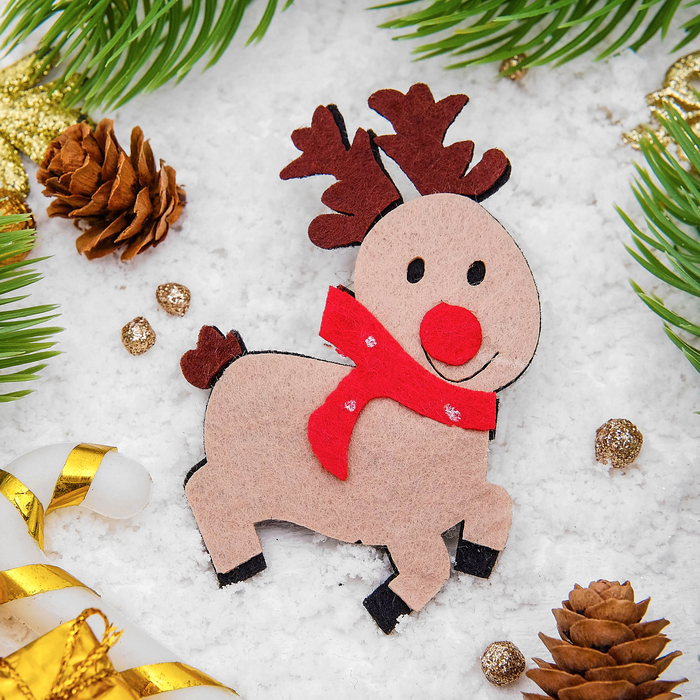 Брошь "Новогодняя сказка" олененок милый, цветная