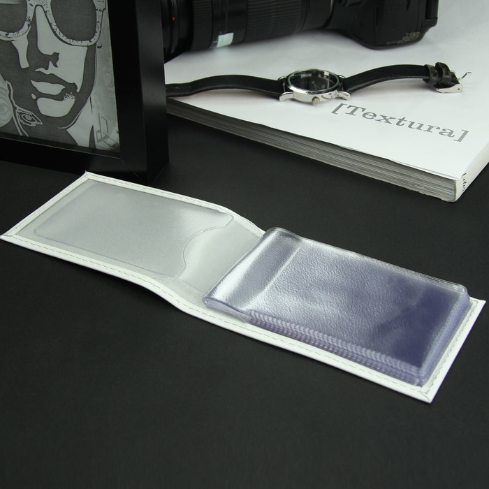 Визитница горизонтальная, 1 ряд, 18 листов, шик, цвет белый