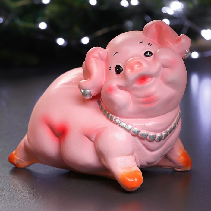 Копилка "Свинка с бусами" 19х27х25см