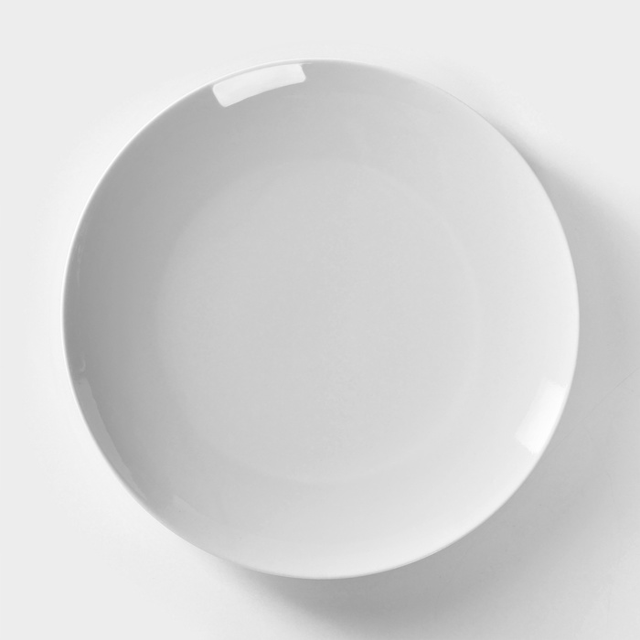 Тарелка фарфоровая «Универсал», d=24 см, белая