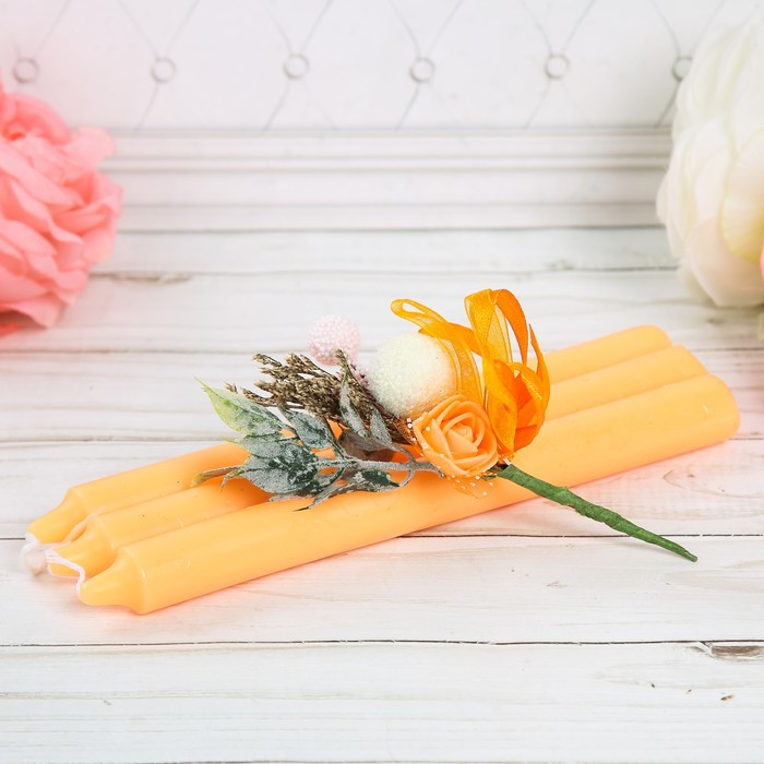 Набор свечи высокие с цветами "Исполнения мечты"