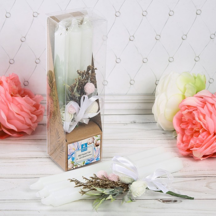 Набор свечи высокие с цветами "Легкости и нежности"