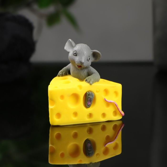 Фигурное мыло Мышка в сыре 70 г мышка в сыре желтый