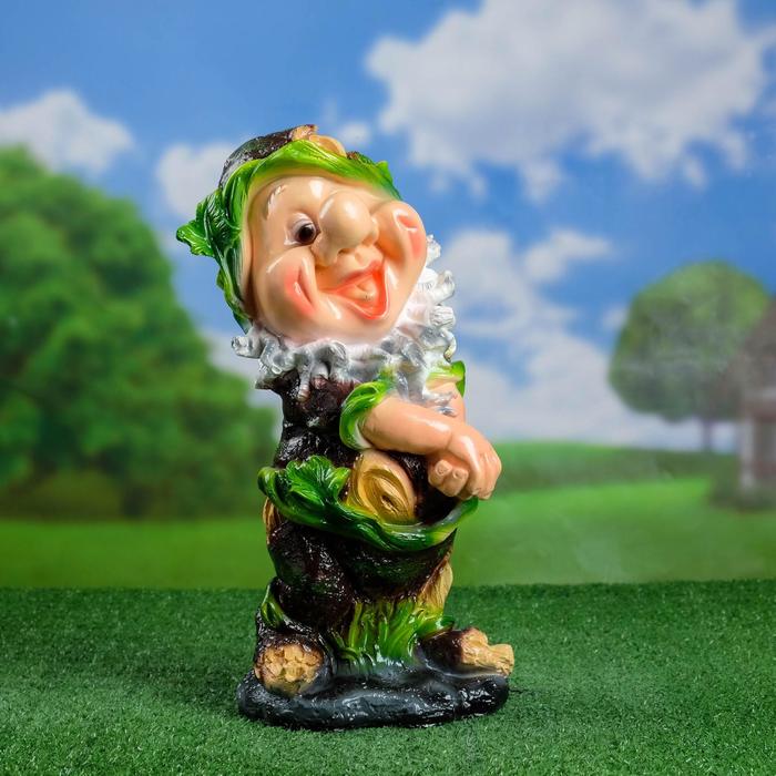 

Садовая фигура "Гном-лесовик" 19х20х38см