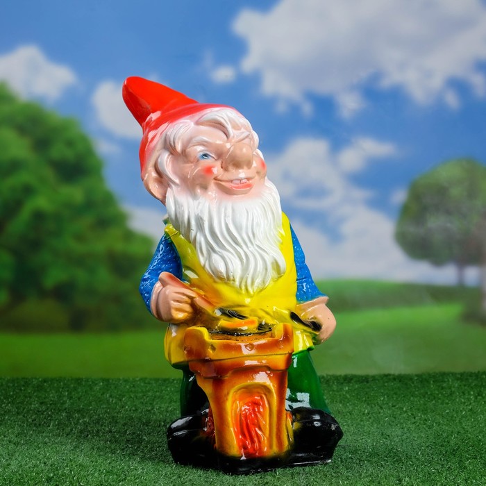 Садовая фигура "Гном-повар" зелёные штаны