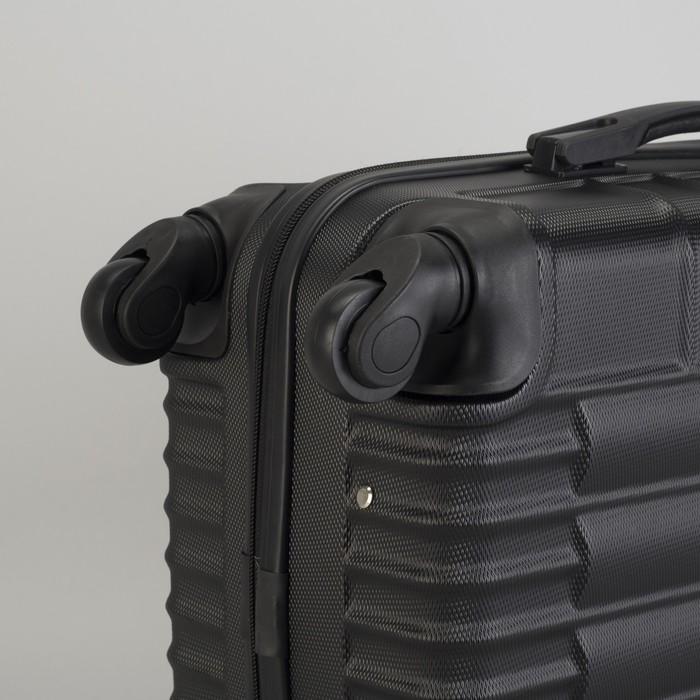 Чемодан малый "Сетка" 20", отдел на молнии, кодовый замок, 4 колеса, цвет чёрный