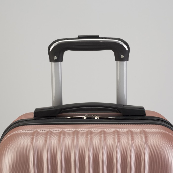 Чемодан малый "Сетка" 20", отдел на молнии, кодовый замок, 4 колеса, цвет пудровый