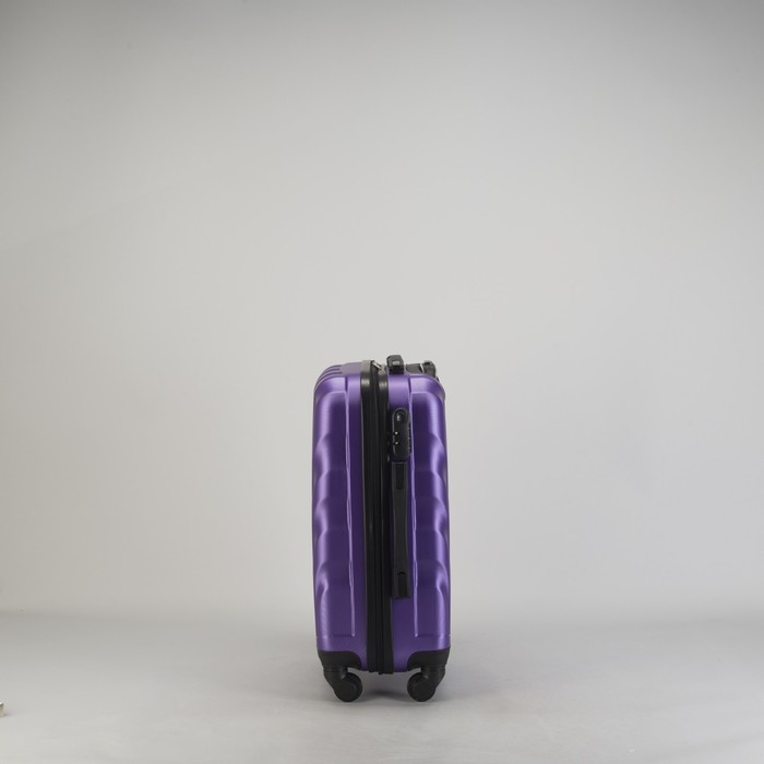 Чемодан малый "Ракушка" 20", отдел на молнии, кодовый замок, 4 колеса, цвет фиолетовый