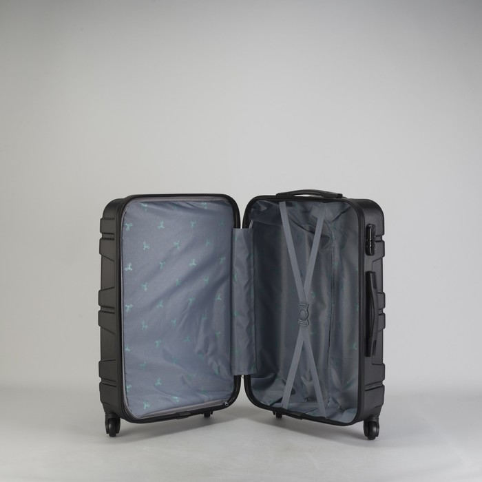 Чемодан средний "Доспехи" 24", отдел на молнии, кодовый замок, 4 колеса, цвет чёрный