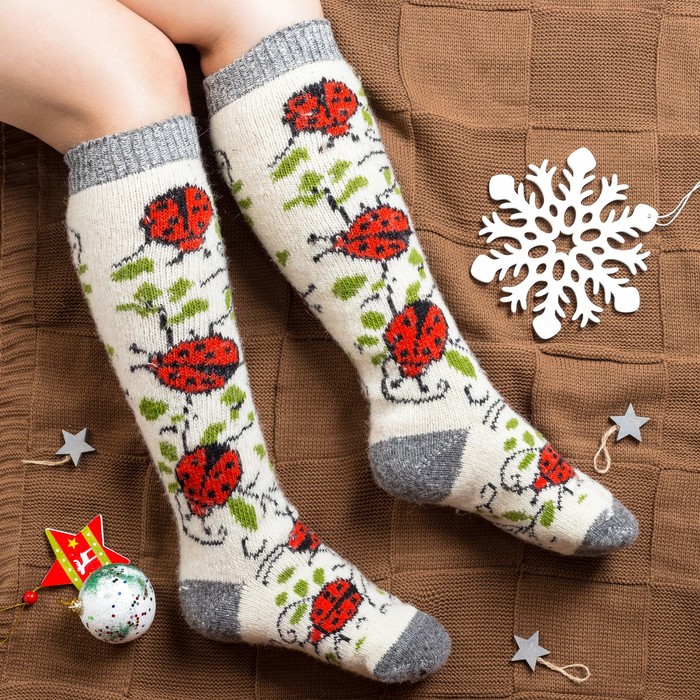 Гольфы (получулки) женские шерстяные "Божья коровка" цвет белый, р-р 25