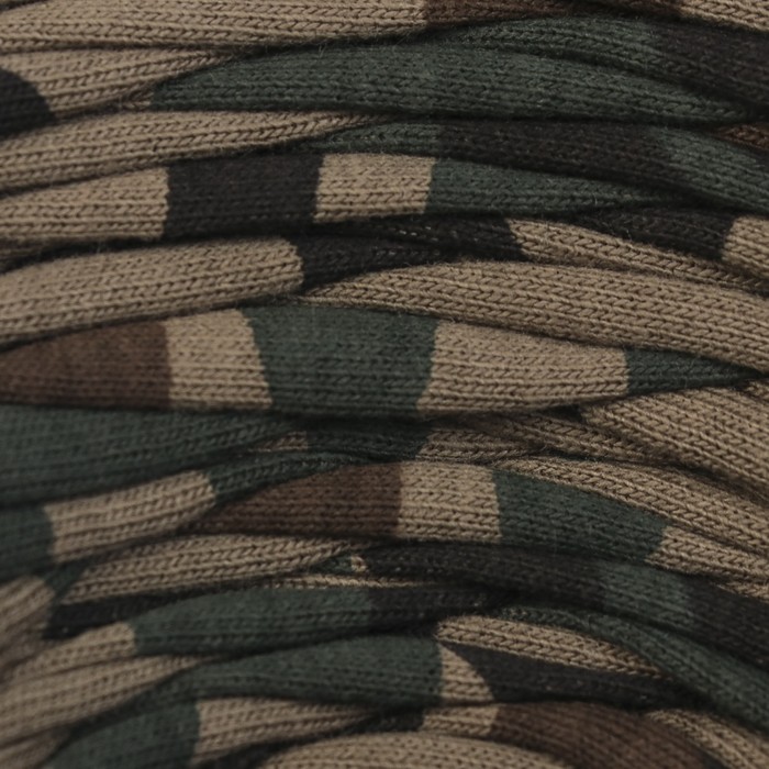 Пряжа трикотажная "Бейка стиль"  110м/370гр , ширина 7-9 мм (9301 дубок)