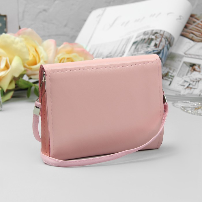 Сумка детская "Цветы", отдел на клапане, длинный ремень, цвет розовый