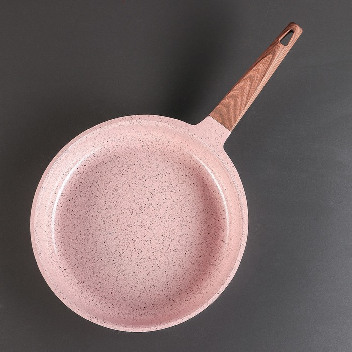 Набор посуды "Пинк", 4 предмета: кастрюли 8/6 л, сковорода 30х4,5 см, ковш 2 л 18х9,5 см, набор приборов 6 шт