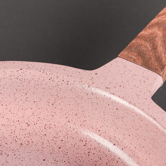 Набор посуды "Пинк", 4 предмета: кастрюли 8/6 л, сковорода 30х4,5 см, ковш 2 л 18х9,5 см, набор приборов 6 шт