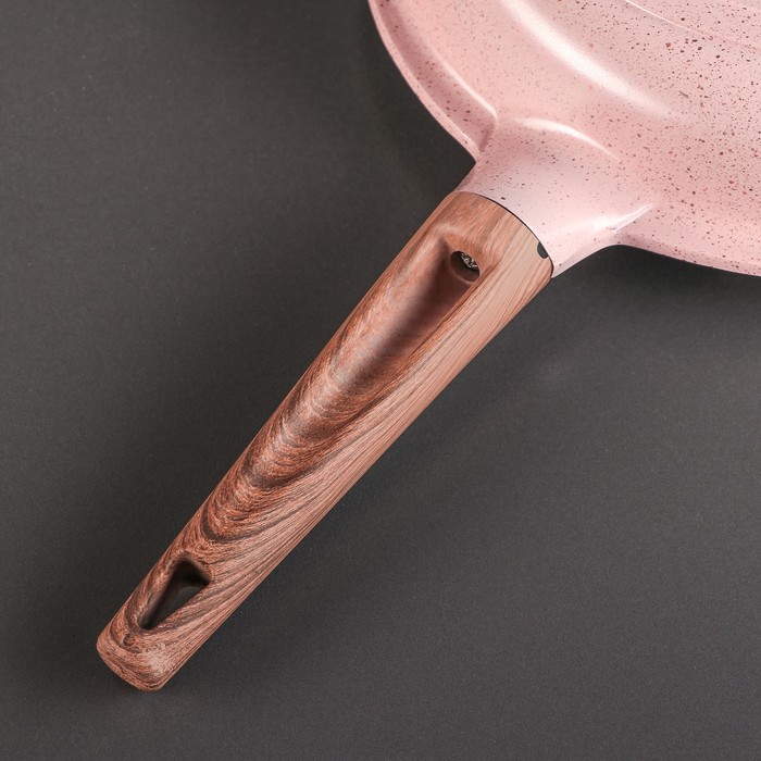 Набор посуды "Пинк", 4 предмета: кастрюли 8/6 л, сковорода 30х4,5 см, ковш 2 л 18х9,5 см, набор приборов 6 шт