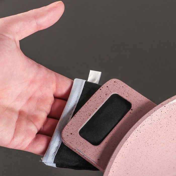 Набор посуды "Пинк", 4 предмета: кастрюли 8/6 л, сковорода 30х4,5 см, ковш 2 л 18х9,5 см, набор приборов 6 шт