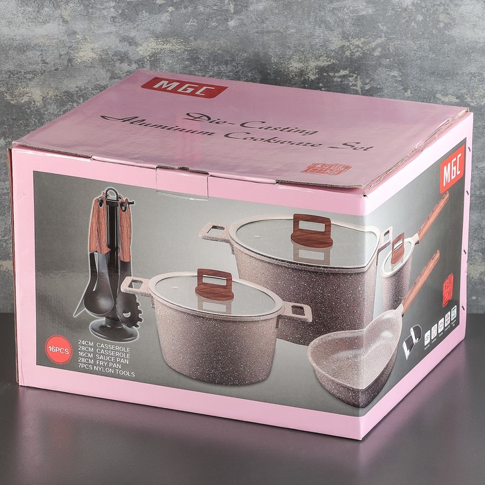 Набор посуды "Гранд", 4 предмета: кастрюли 8/6 л, сковорода 30х4,5 см, ковш 2 л 18х9,5 см, набор приборов 6 шт