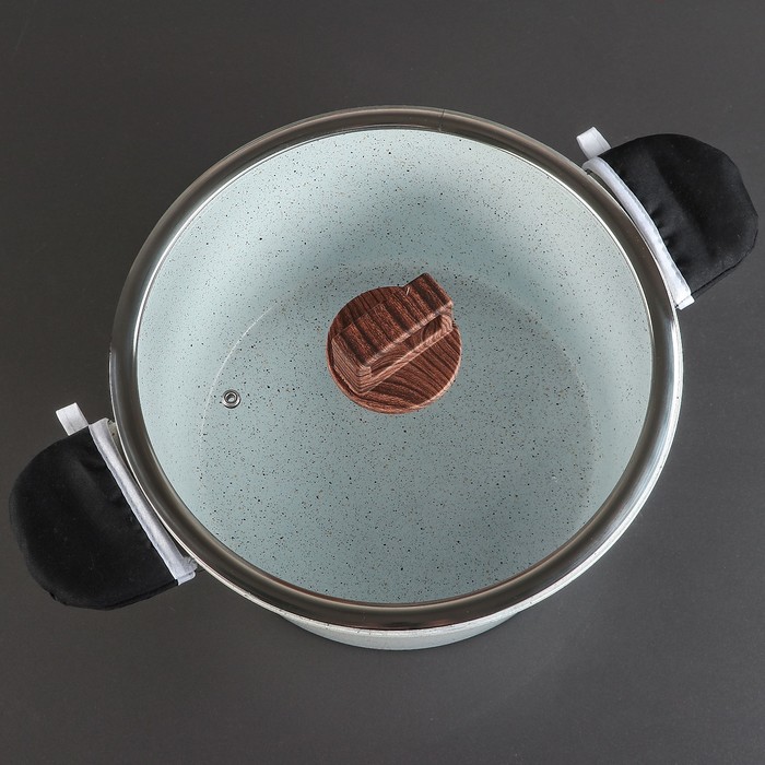 Набор посуды "Север", 4 предмета: кастрюли 8/6 л ,сковорода 30х4,5 см, ковш 2 л 18х9,5 см, набор приборов 6 шт