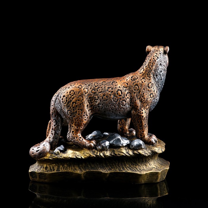 Сувенир "Снежный барс" бронза, 29 х 30 см