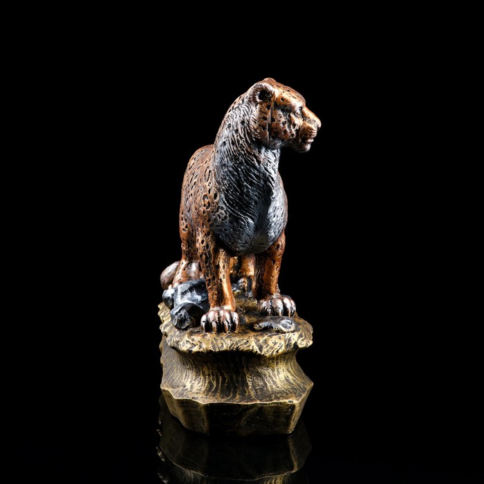 Сувенир "Снежный барс" бронза, 29 х 30 см