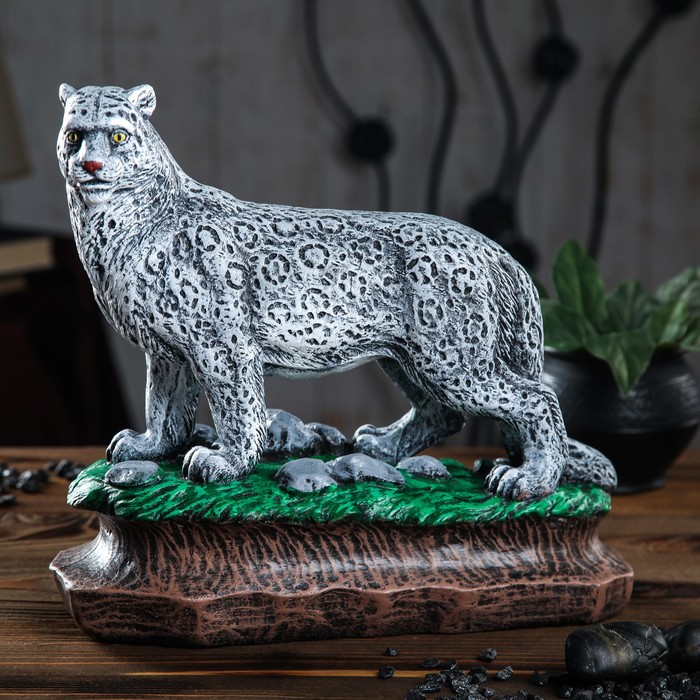 Сувенир "Снежный барс", 29 х 30 см