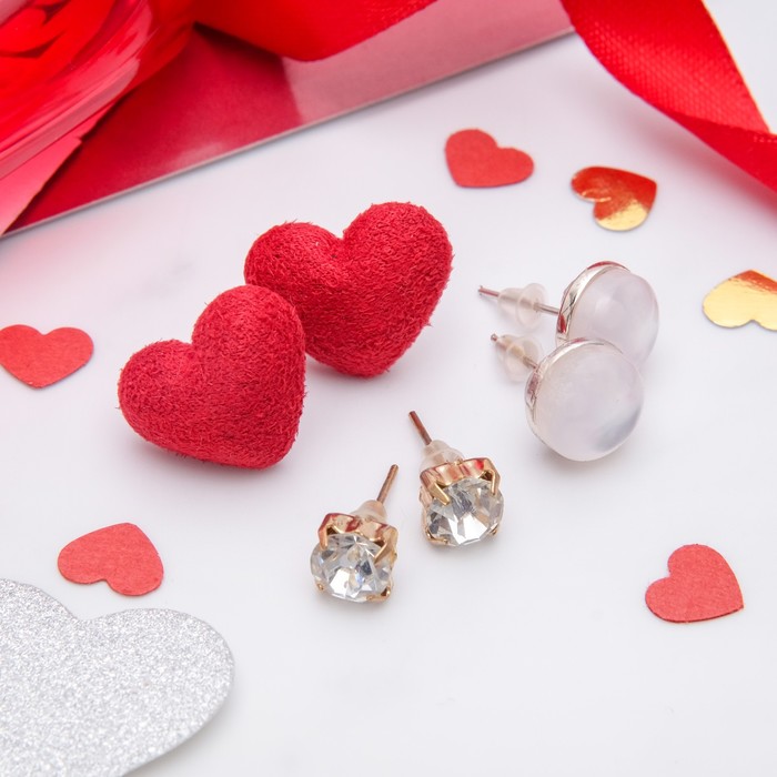 Пусеты 3 пары "Сердце" объёмное, цвет красно-белый в золоте